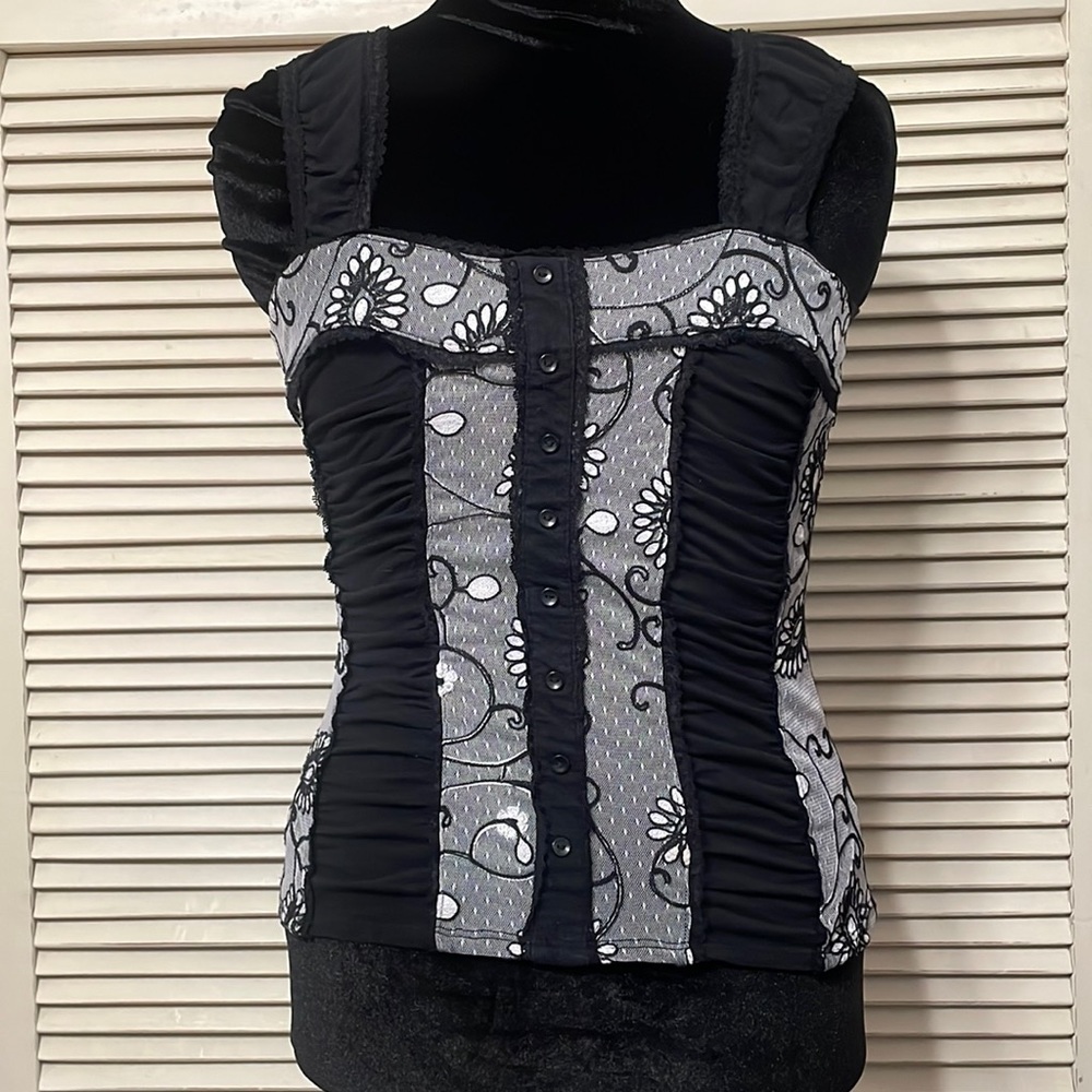 Cute black and white tank top.